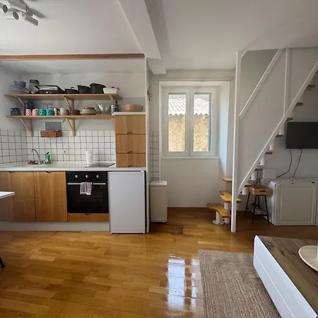 Duplex In The Location In Town Apartment *